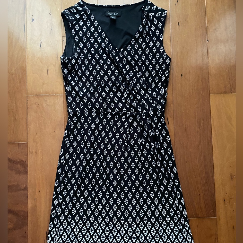 White House Black Market Black and White Sheath Midi Dress